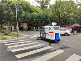 小型垃圾清掃車-城鎮街道清掃新星